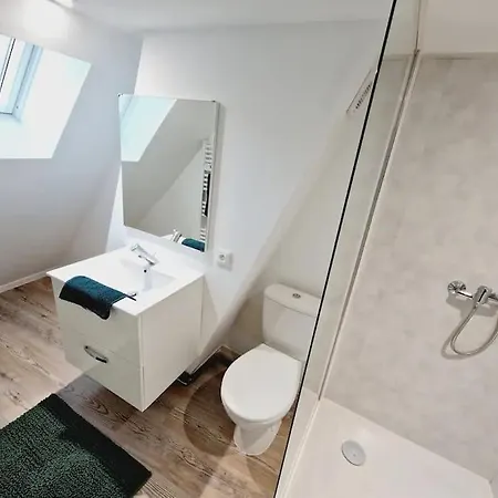 Sur Helpe Centre T2 アパート *